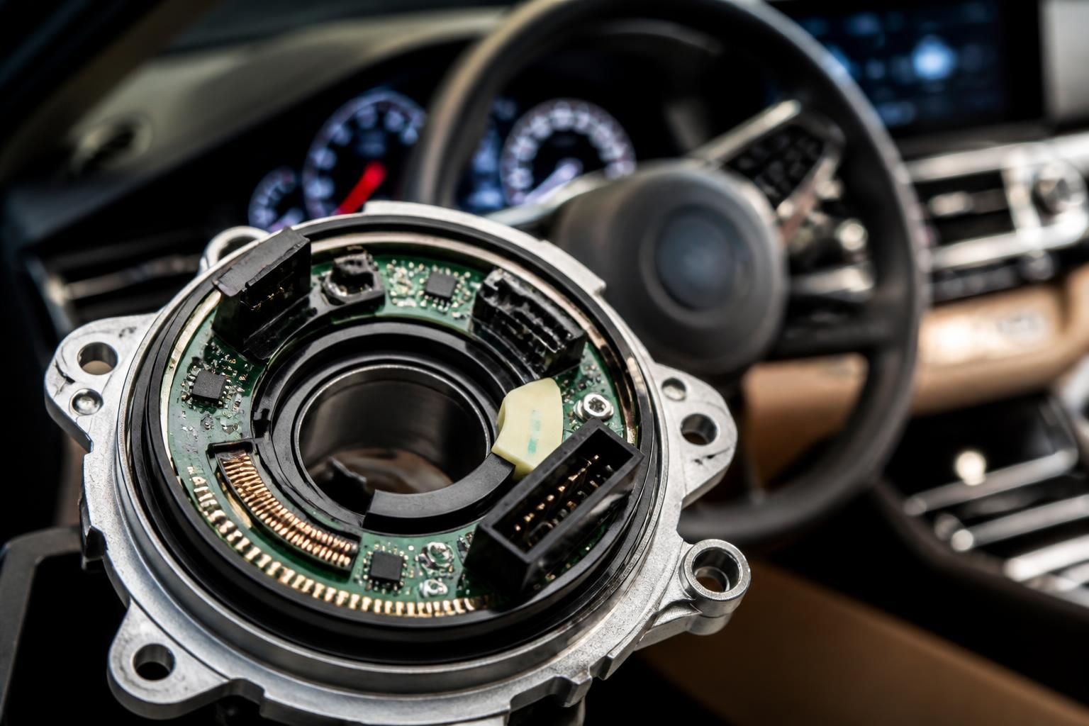 découvrez le rôle essentiel du capteur d'angle de braquage, son fonctionnement précis et ses principales applications dans le secteur automobile pour une meilleure sécurité et performance.