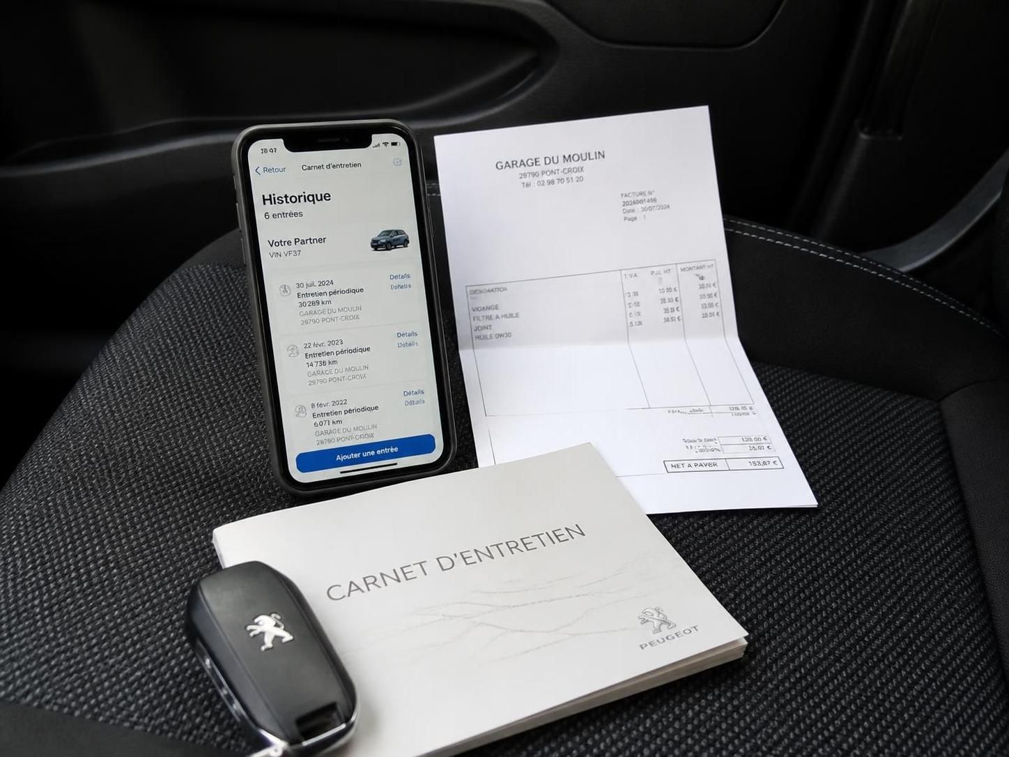 découvrez les meilleures applications pour suivre facilement l'entretien de votre voiture et garder votre véhicule en parfait état.